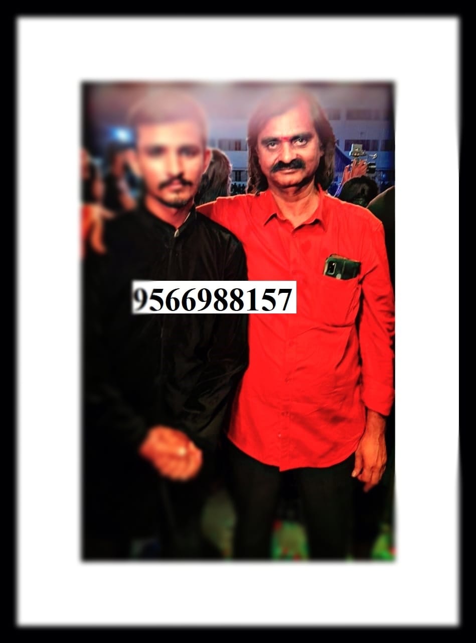 Magician in gandhipuram .jpeg